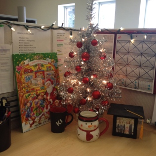 Christmas Cubicle!