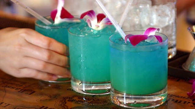 http://www.aloha-hawaii.com/hawaii/tropical-drinks/
